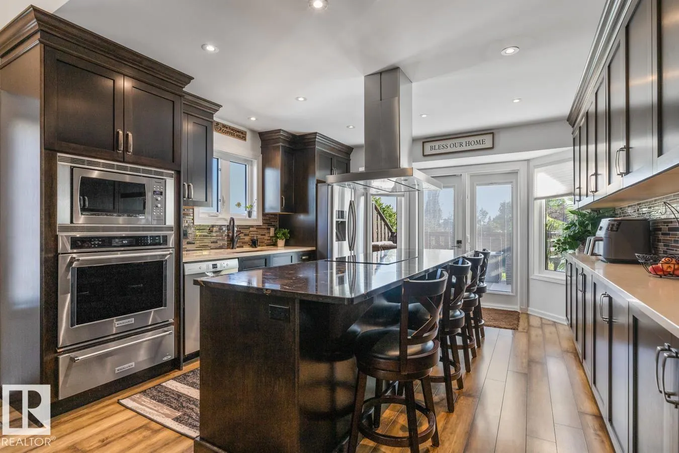 162 DARLINGTON DR