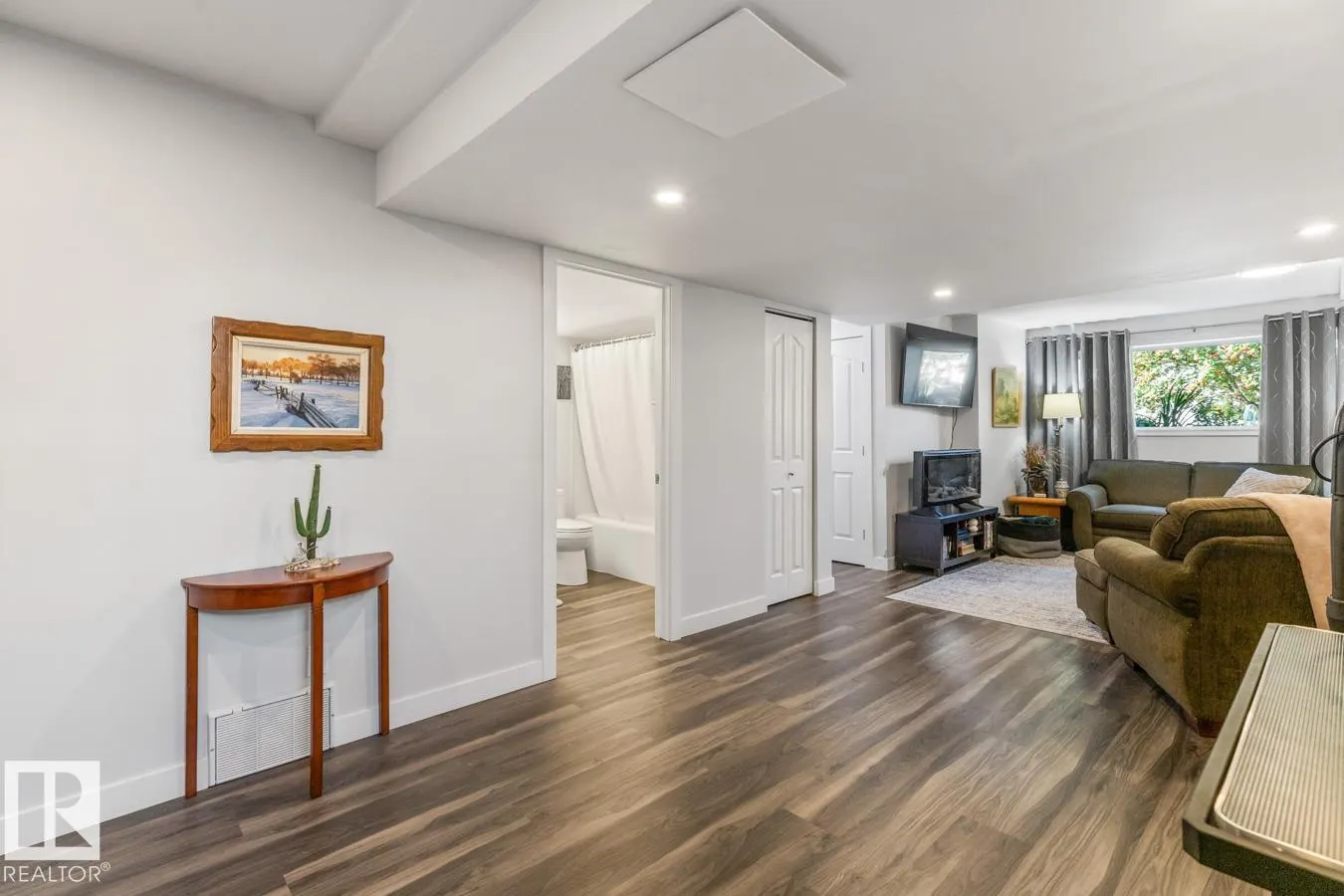 162 DARLINGTON DR