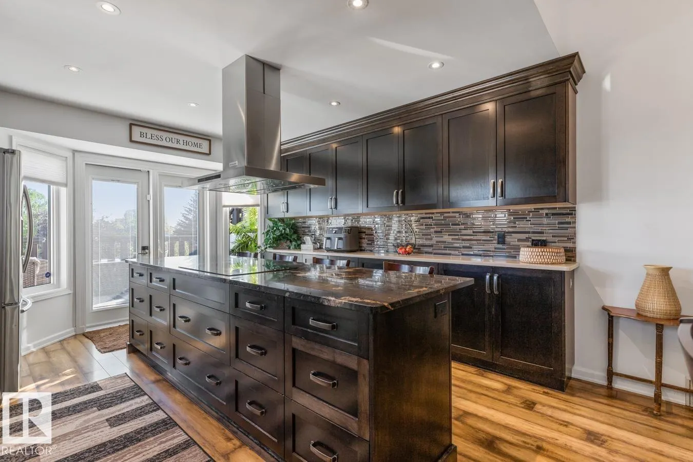 162 DARLINGTON DR