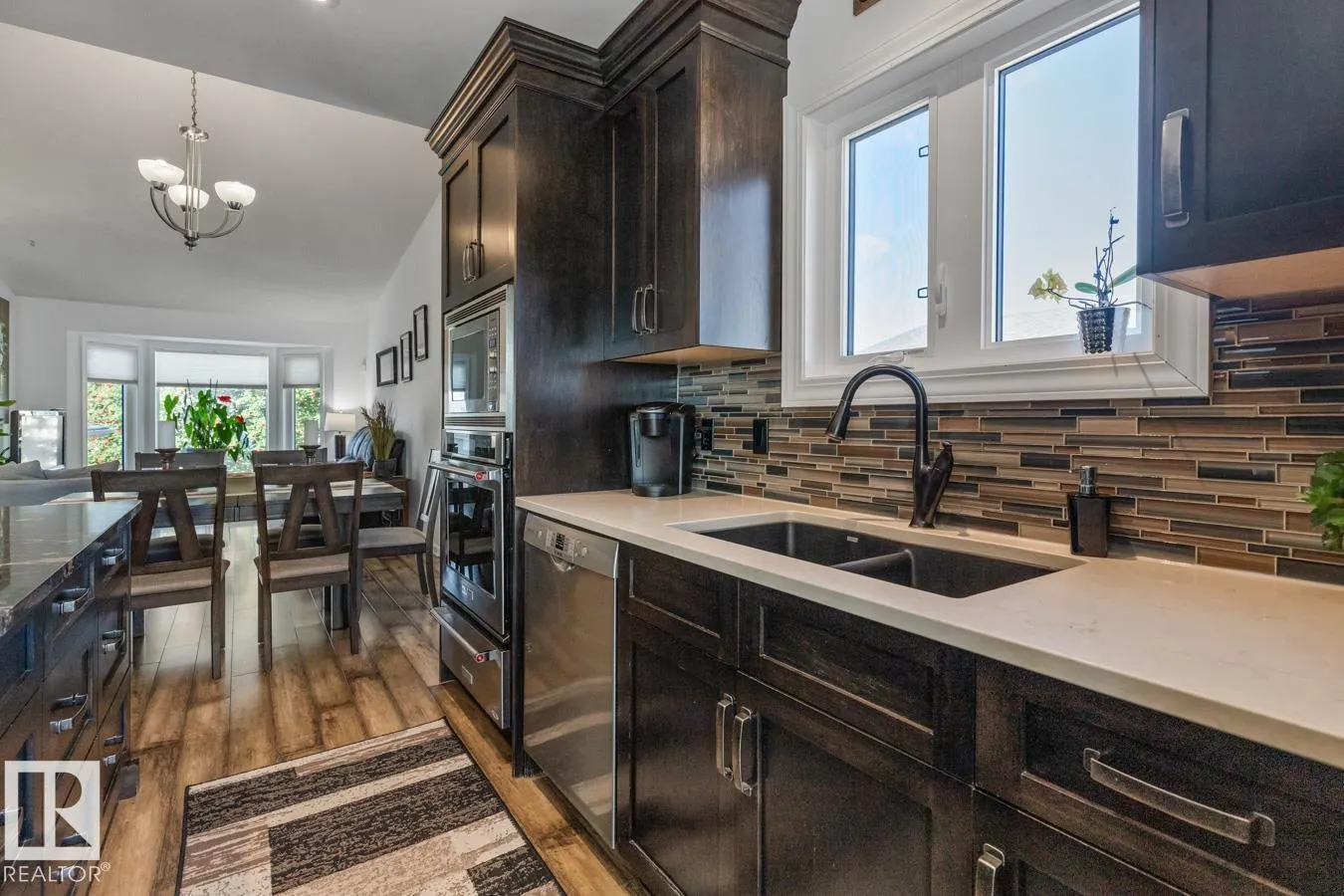 162 DARLINGTON DR