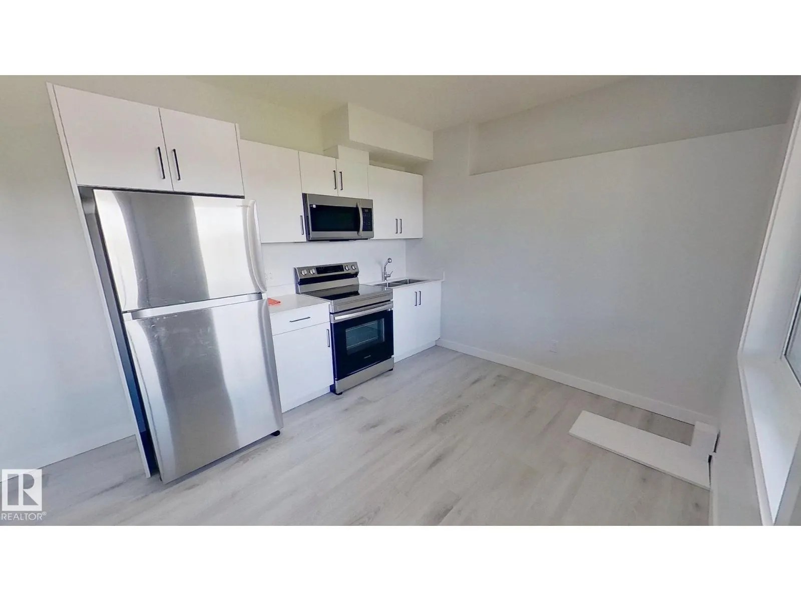 4509 170A AV NW