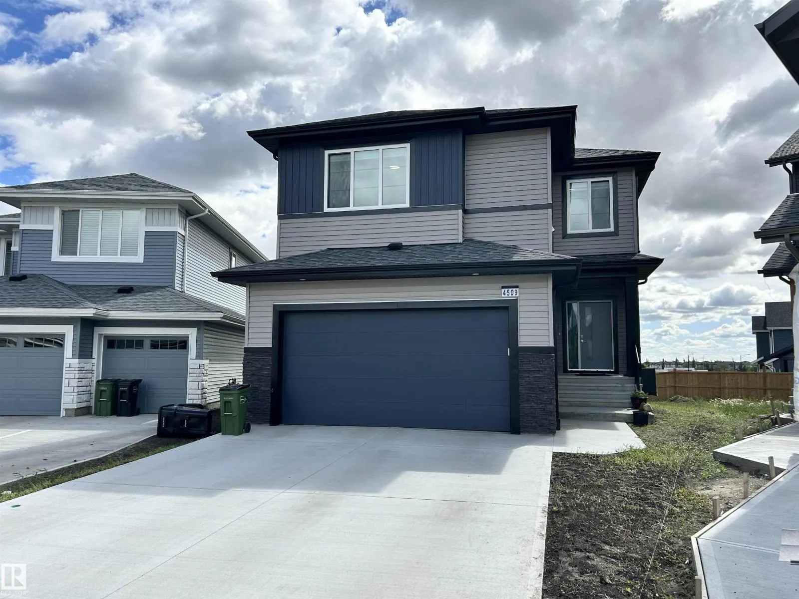 4509 170A AV NW