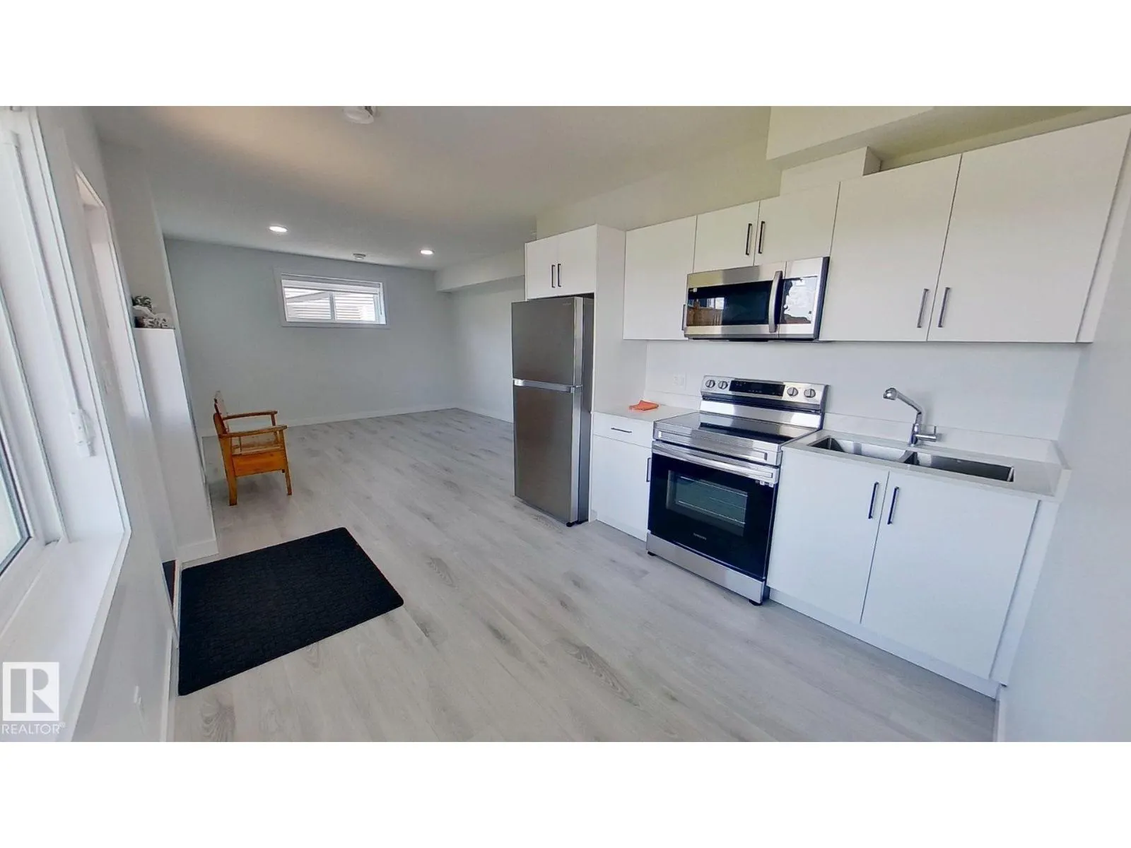 4509 170A AV NW