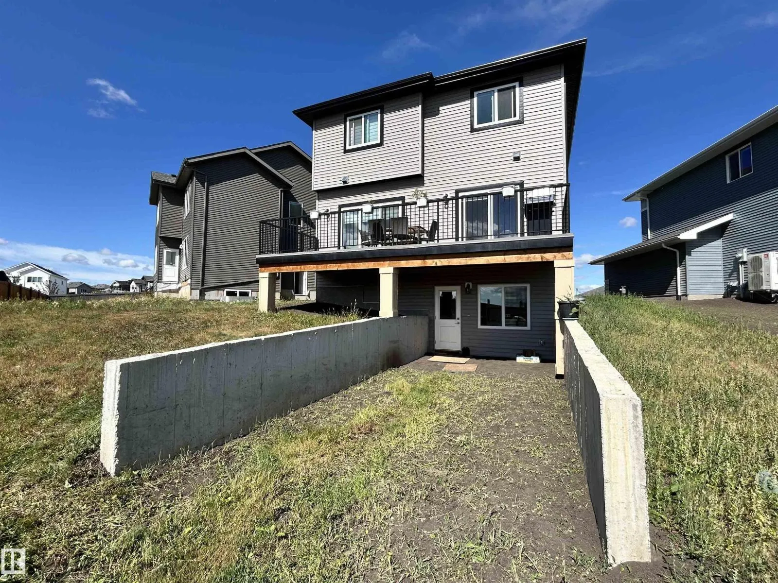 4509 170A AV NW