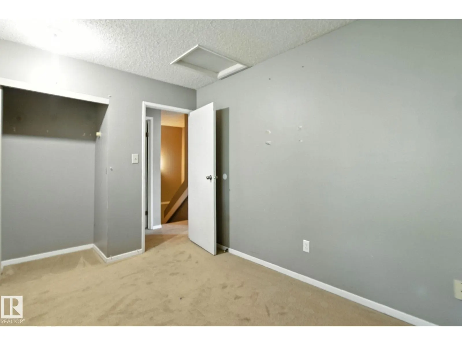 #9 1415 62 ST NW