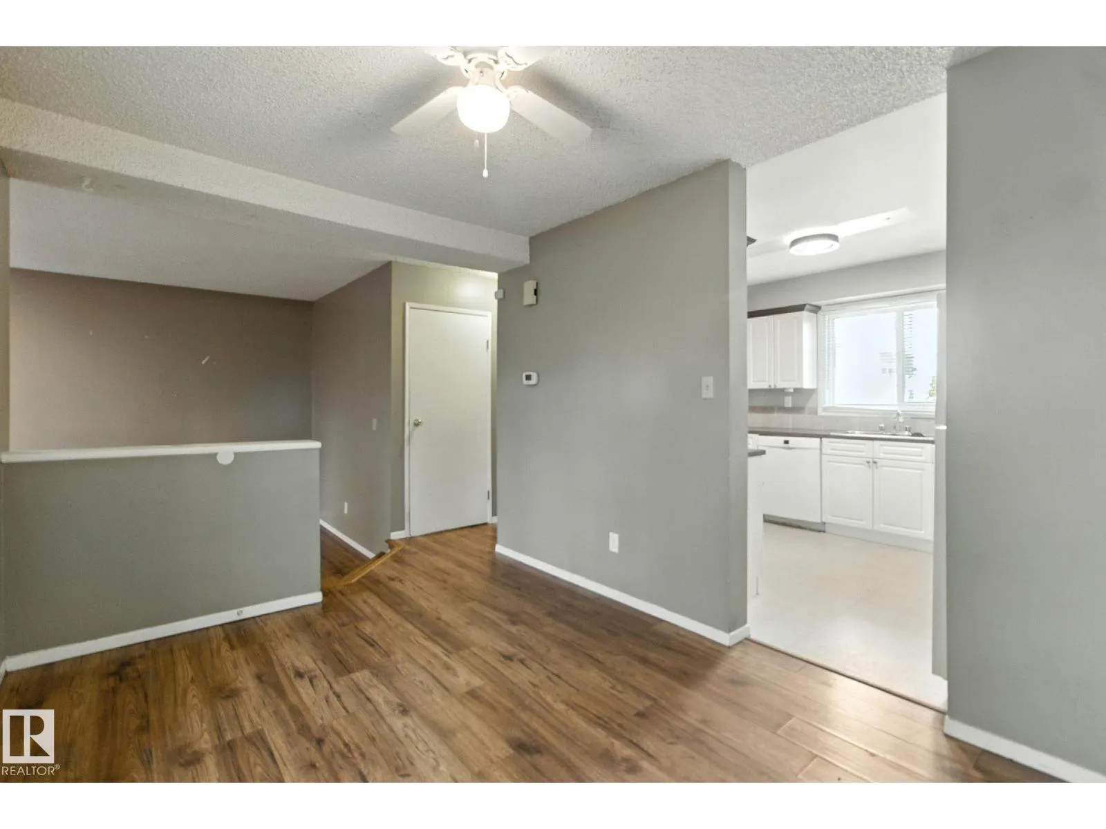 #9 1415 62 ST NW