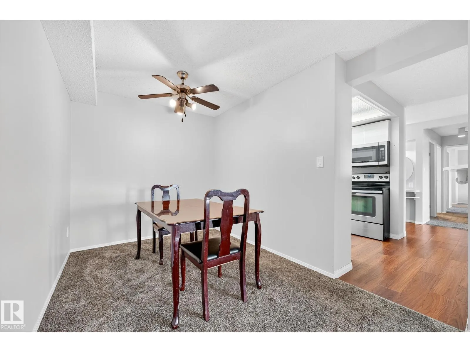 #305 4404 122 ST NW