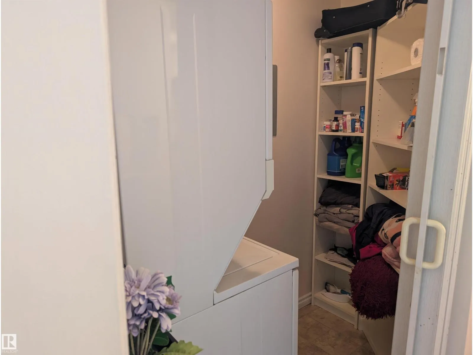 #110 5065 31 AV NW NW