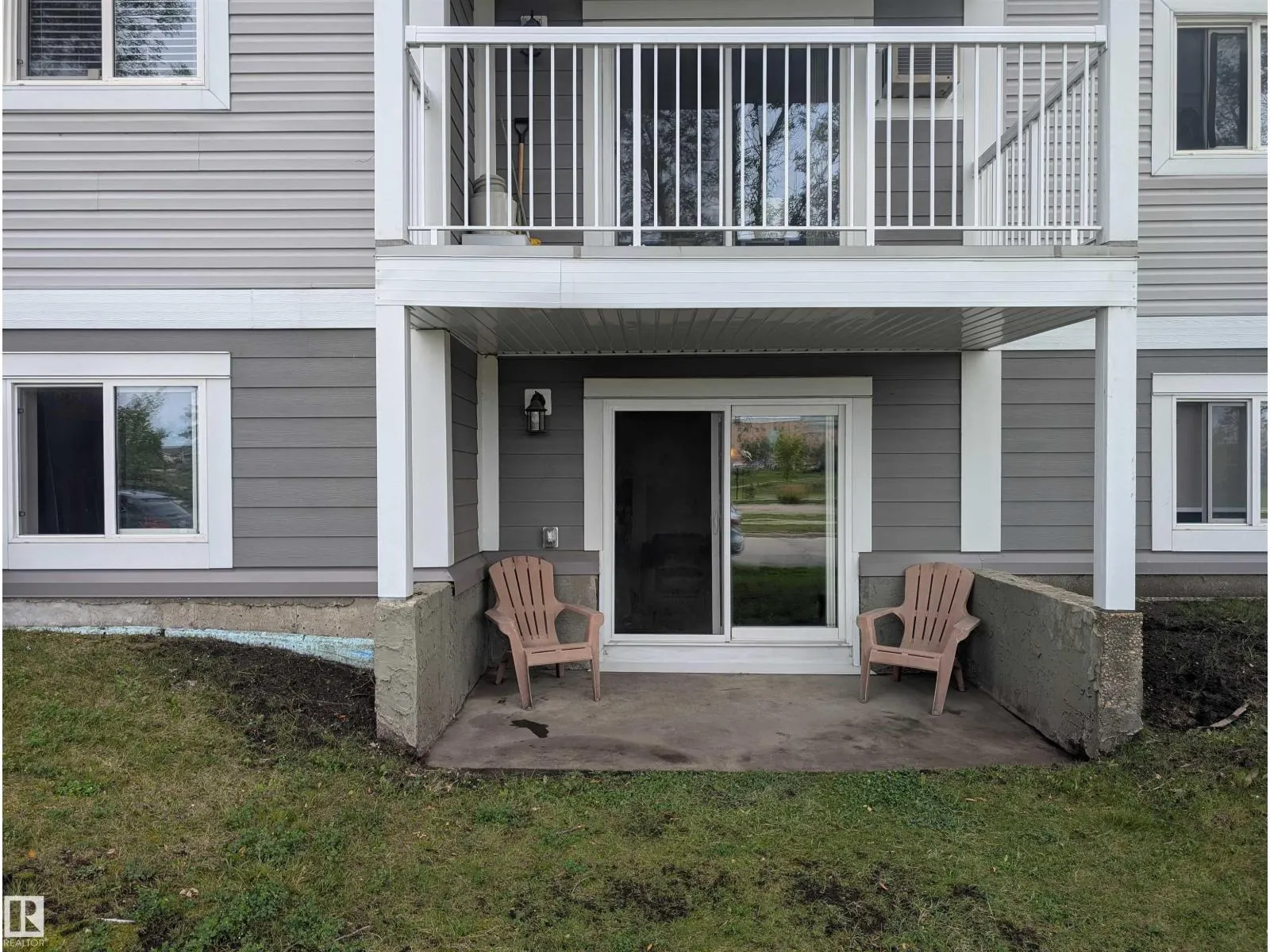 #110 5065 31 AV NW NW