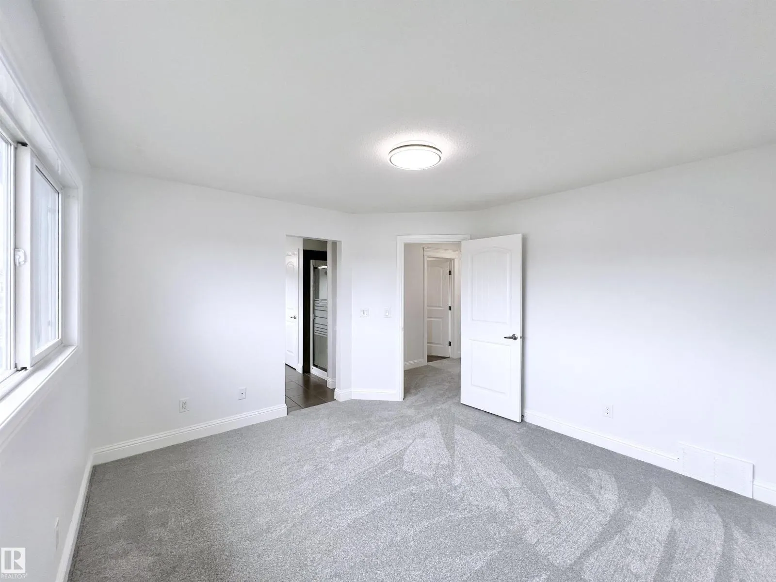 11528 16 AV SW