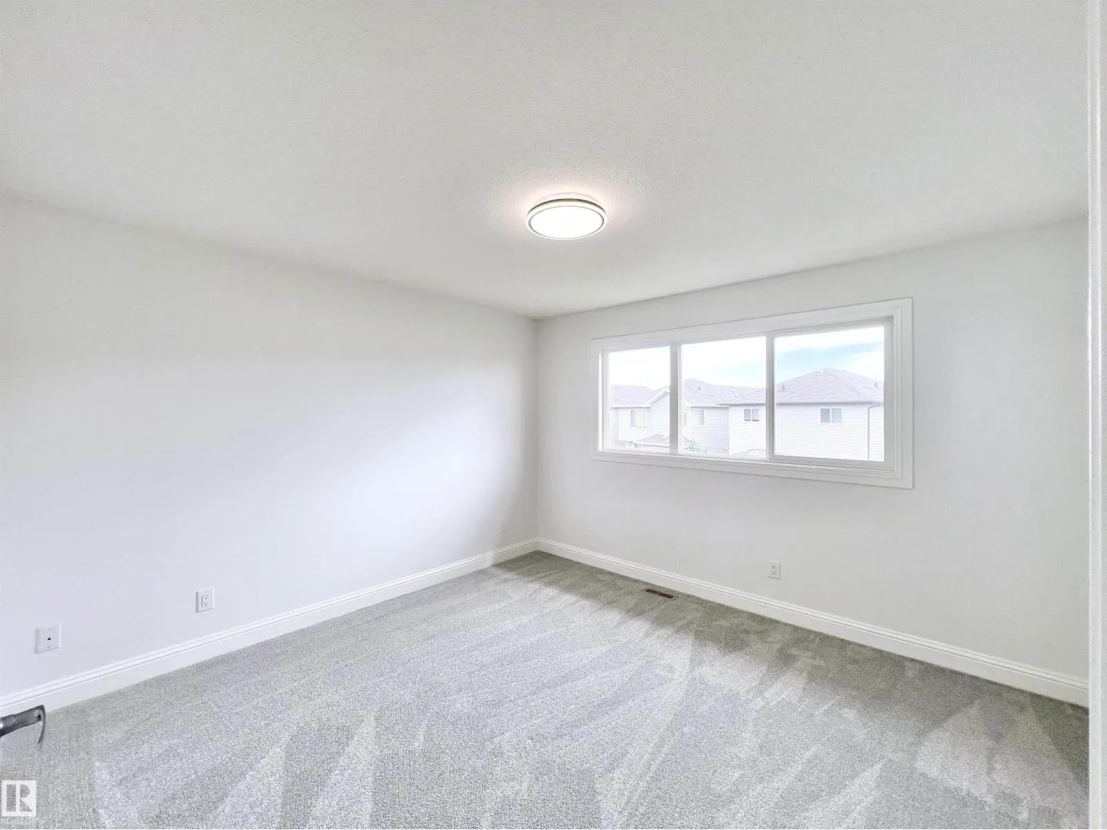 11528 16 AV SW