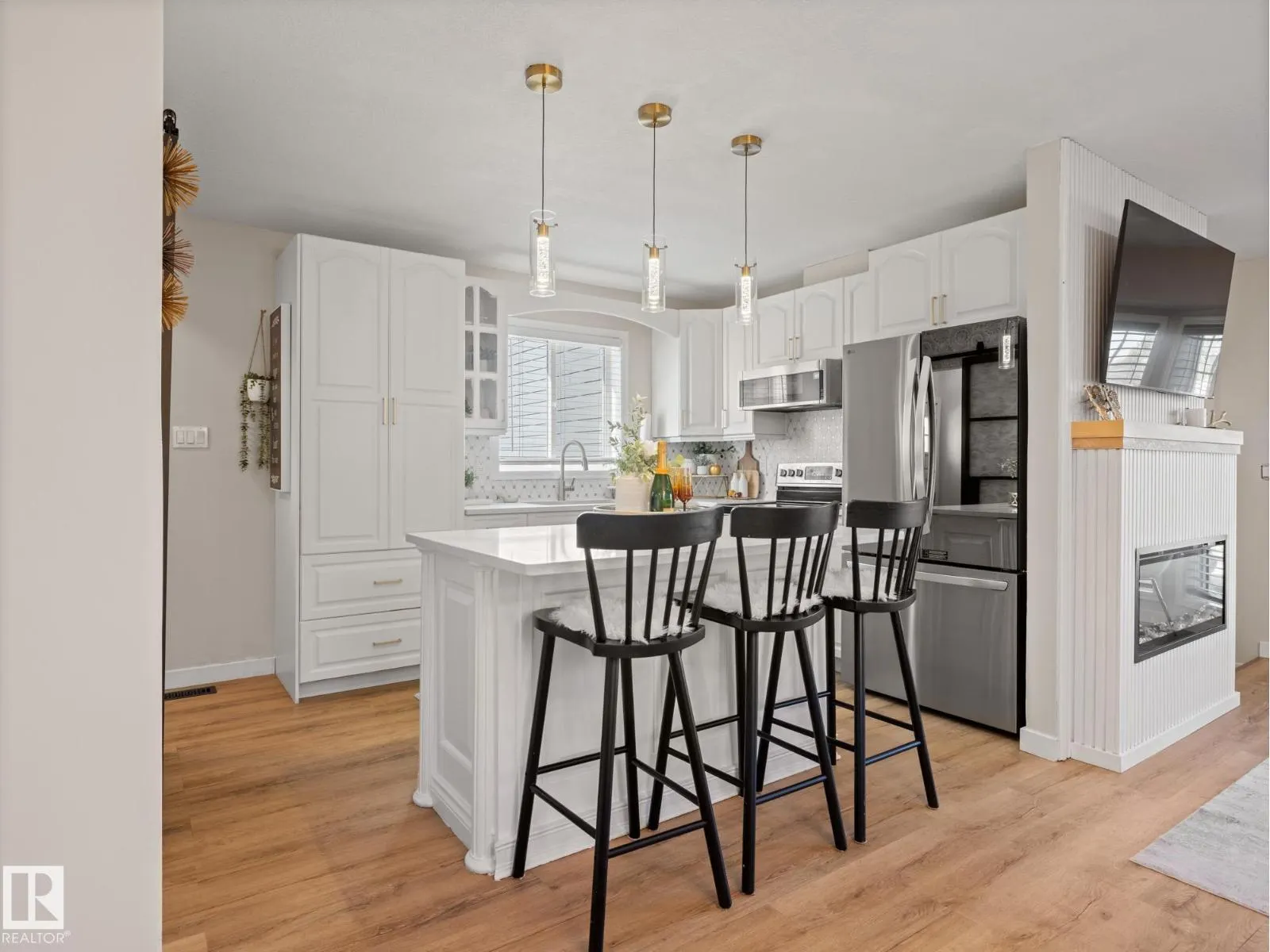 10311 87A ST