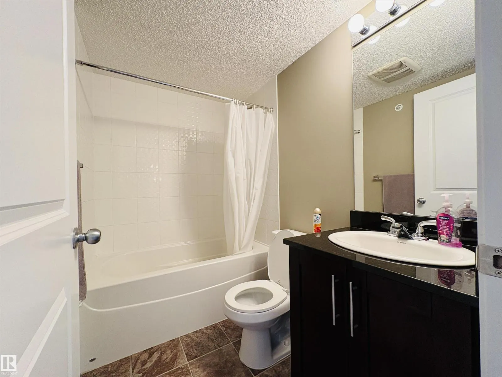 #409 5370 CHAPPELLE RD SW