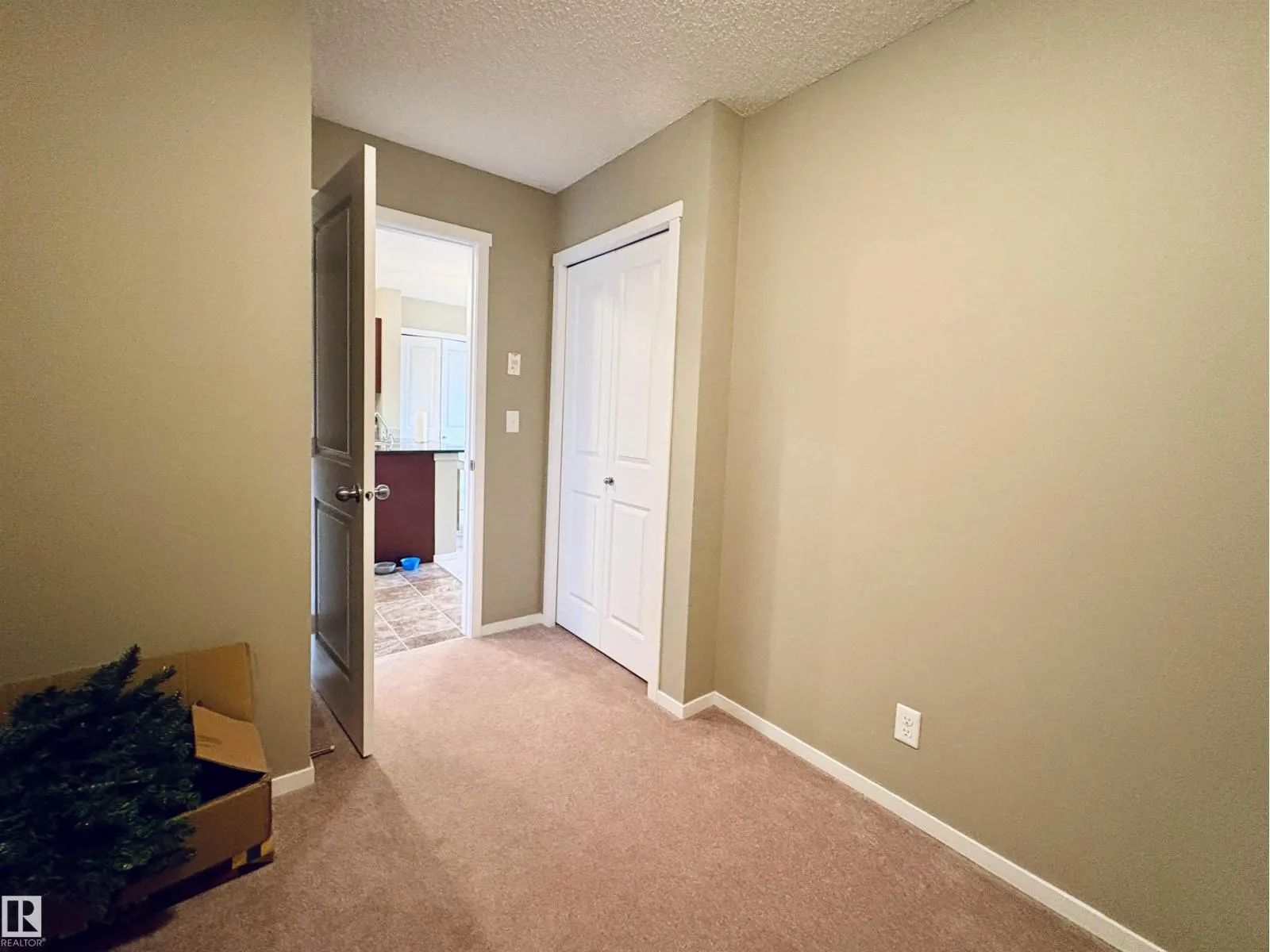 #409 5370 CHAPPELLE RD SW