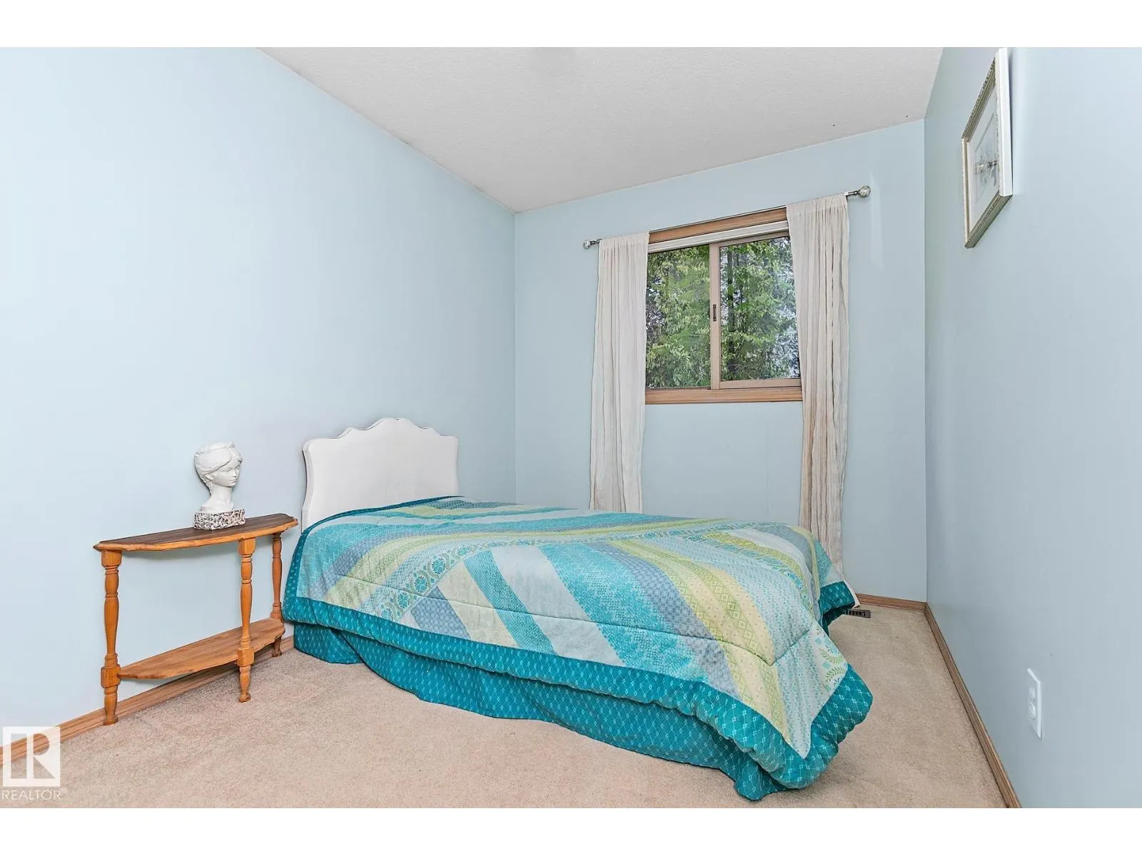 44 CHARLTON RD