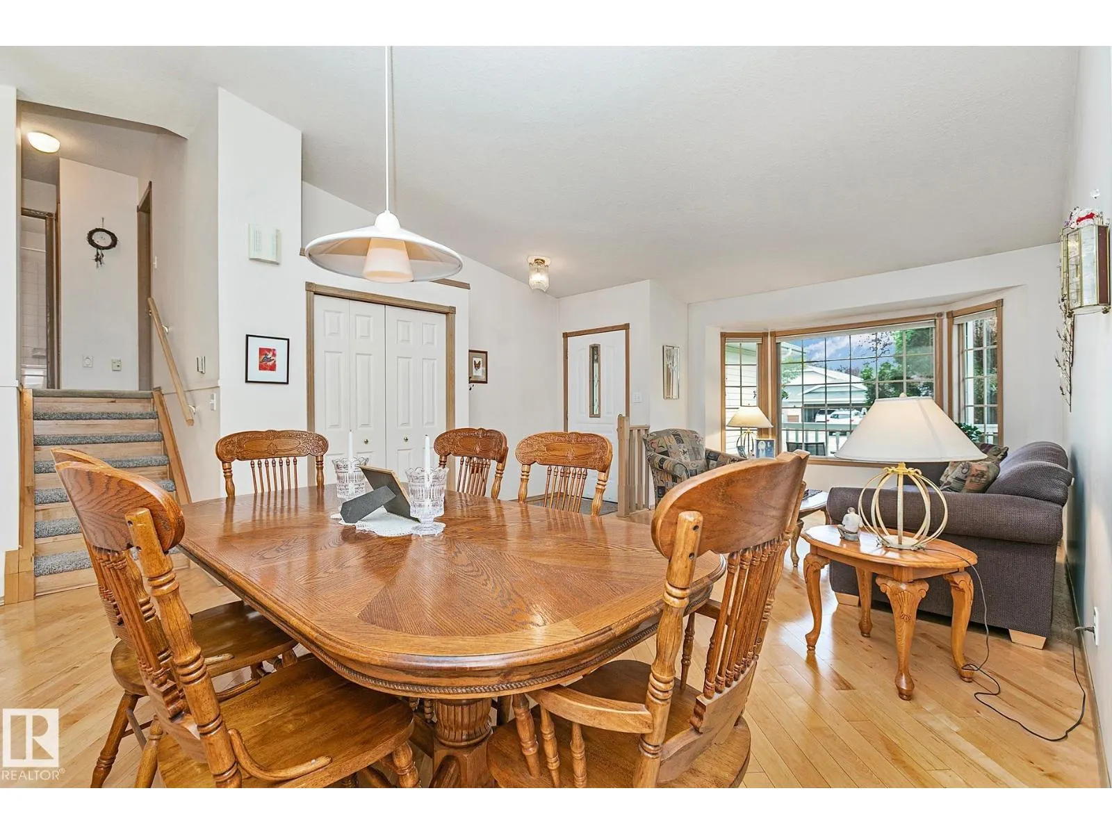 44 CHARLTON RD