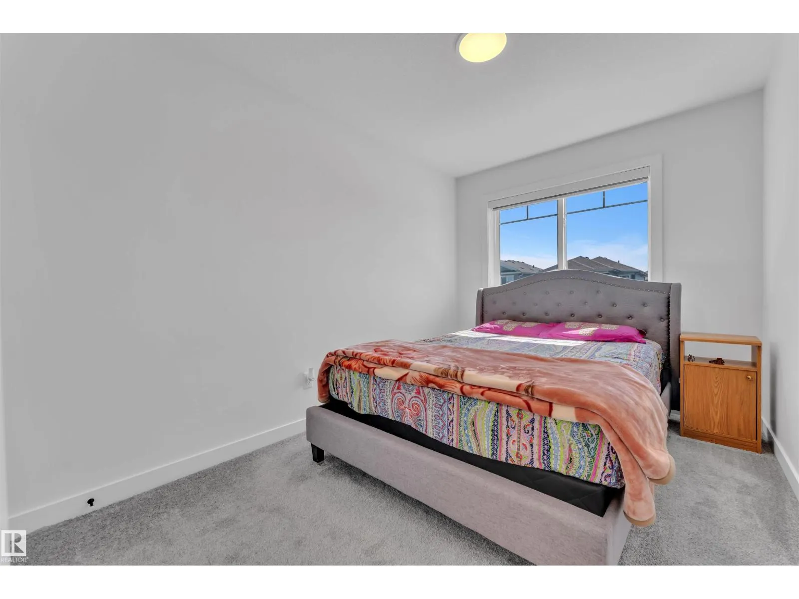 2134 14A AV NW