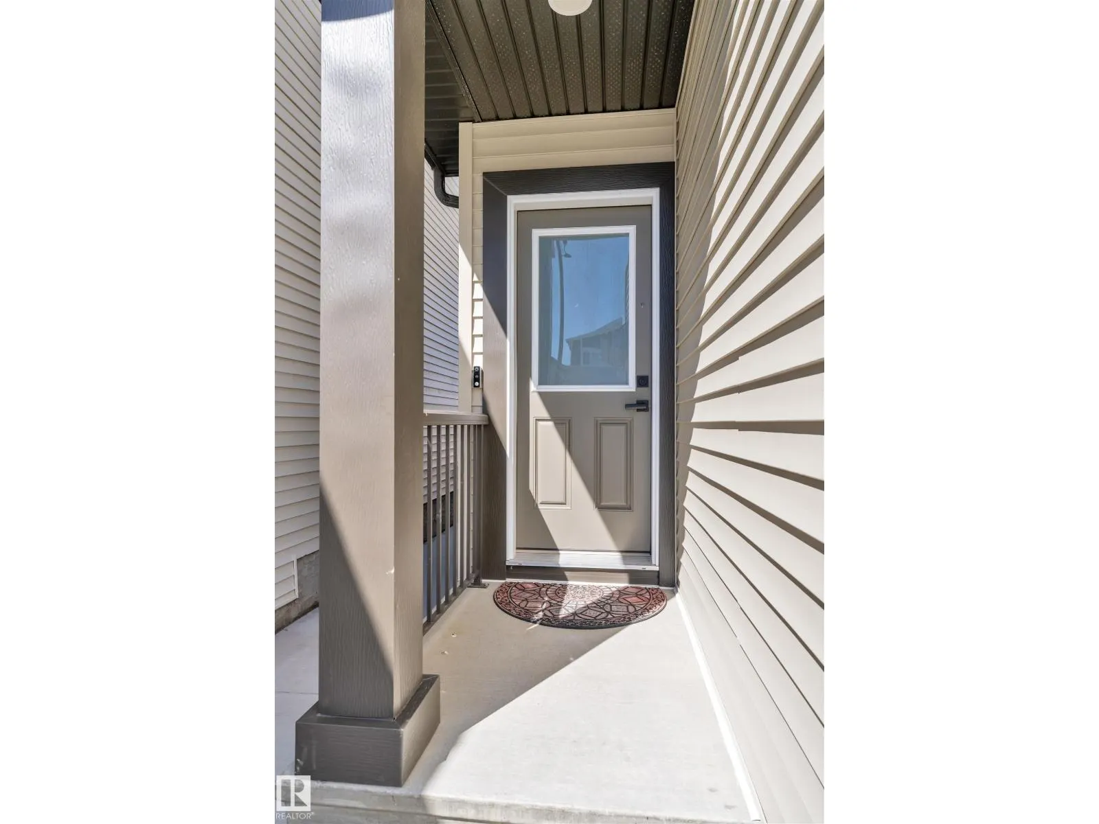2134 14A AV NW