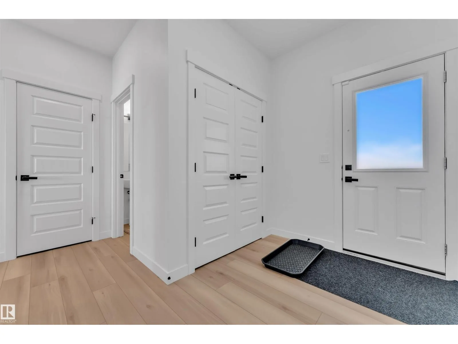 2134 14A AV NW