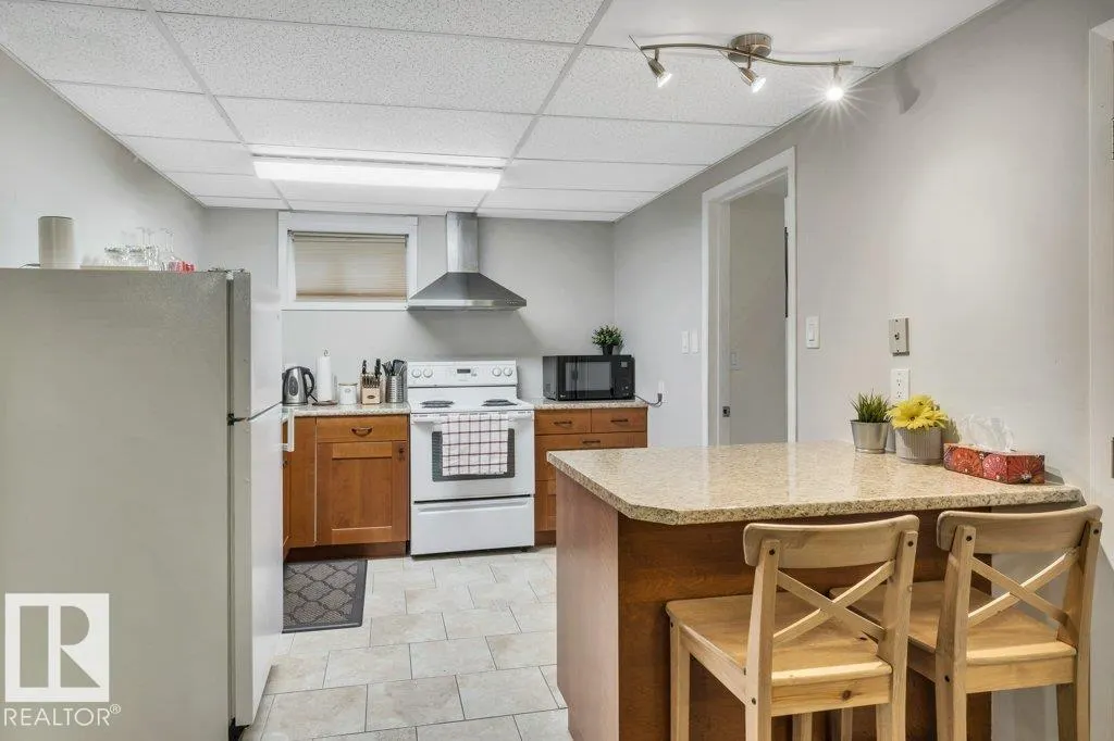 13824 110A AV NW NW