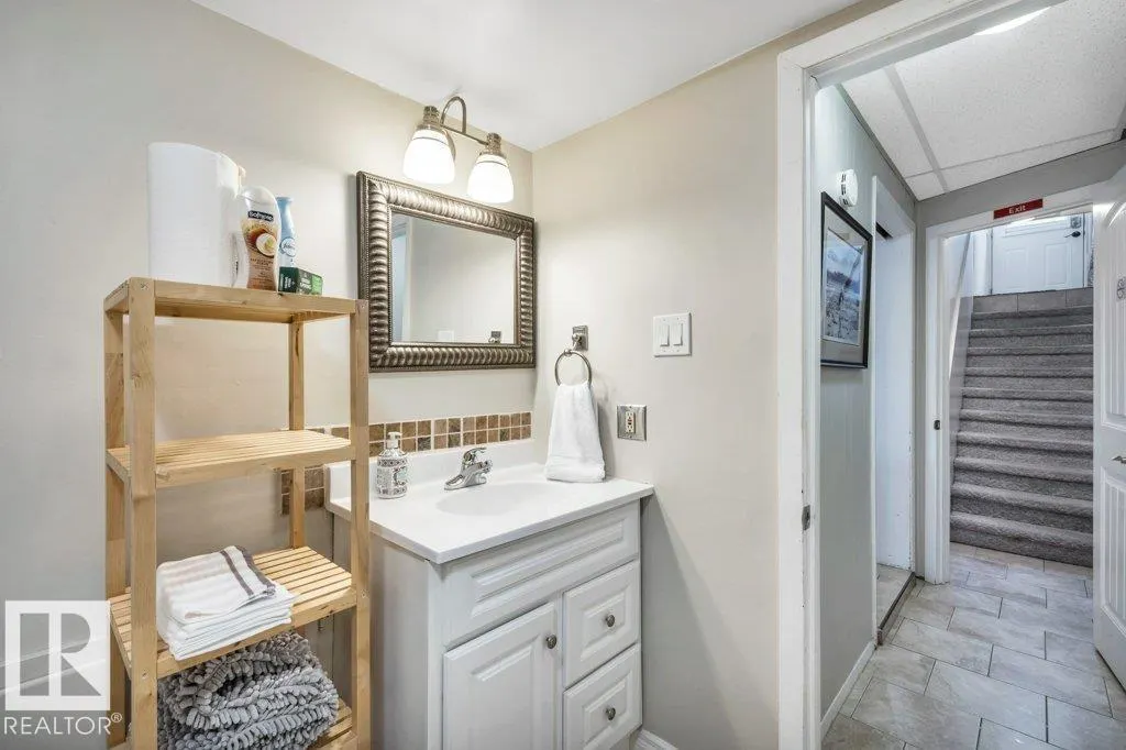 13824 110A AV NW NW