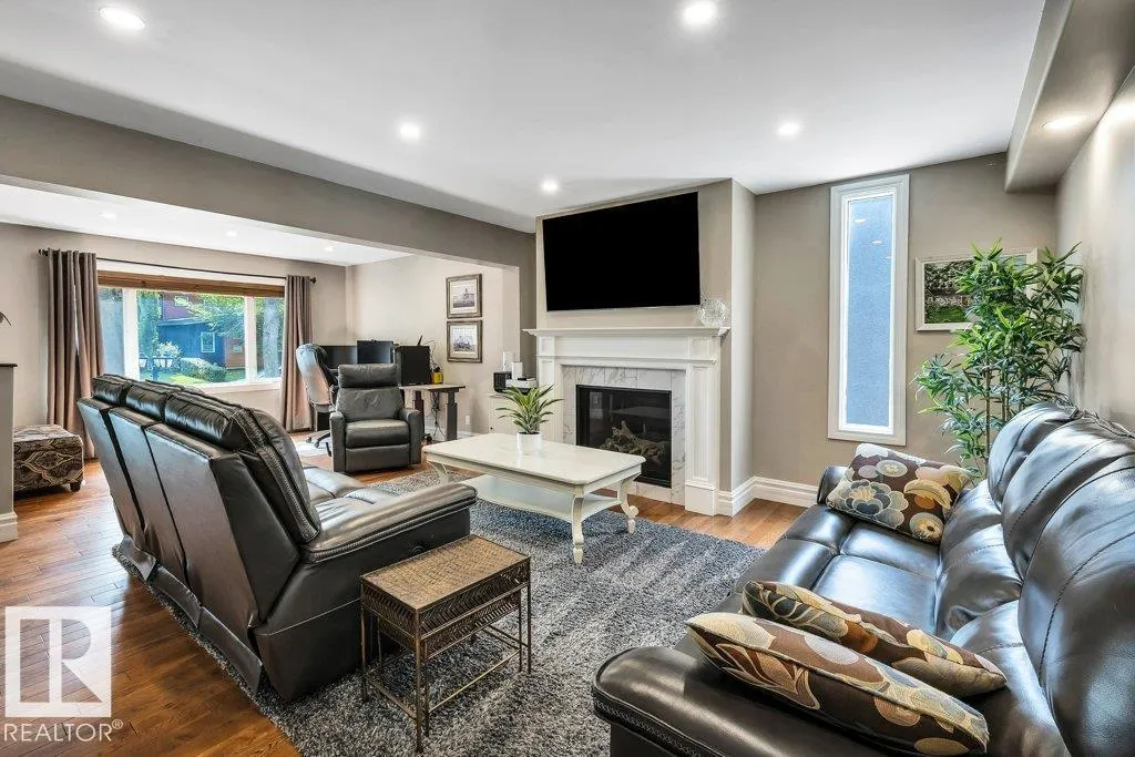 13824 110A AV NW NW