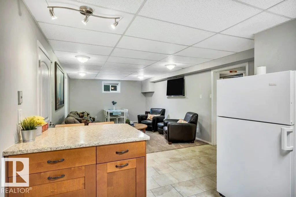 13824 110A AV NW NW