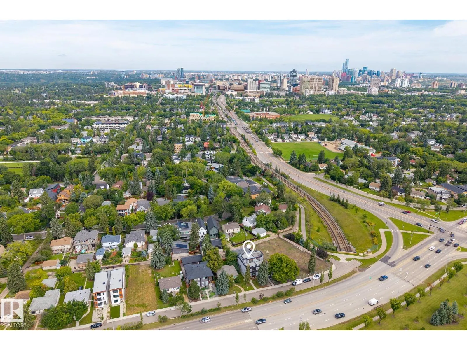 11426 71 AV NW