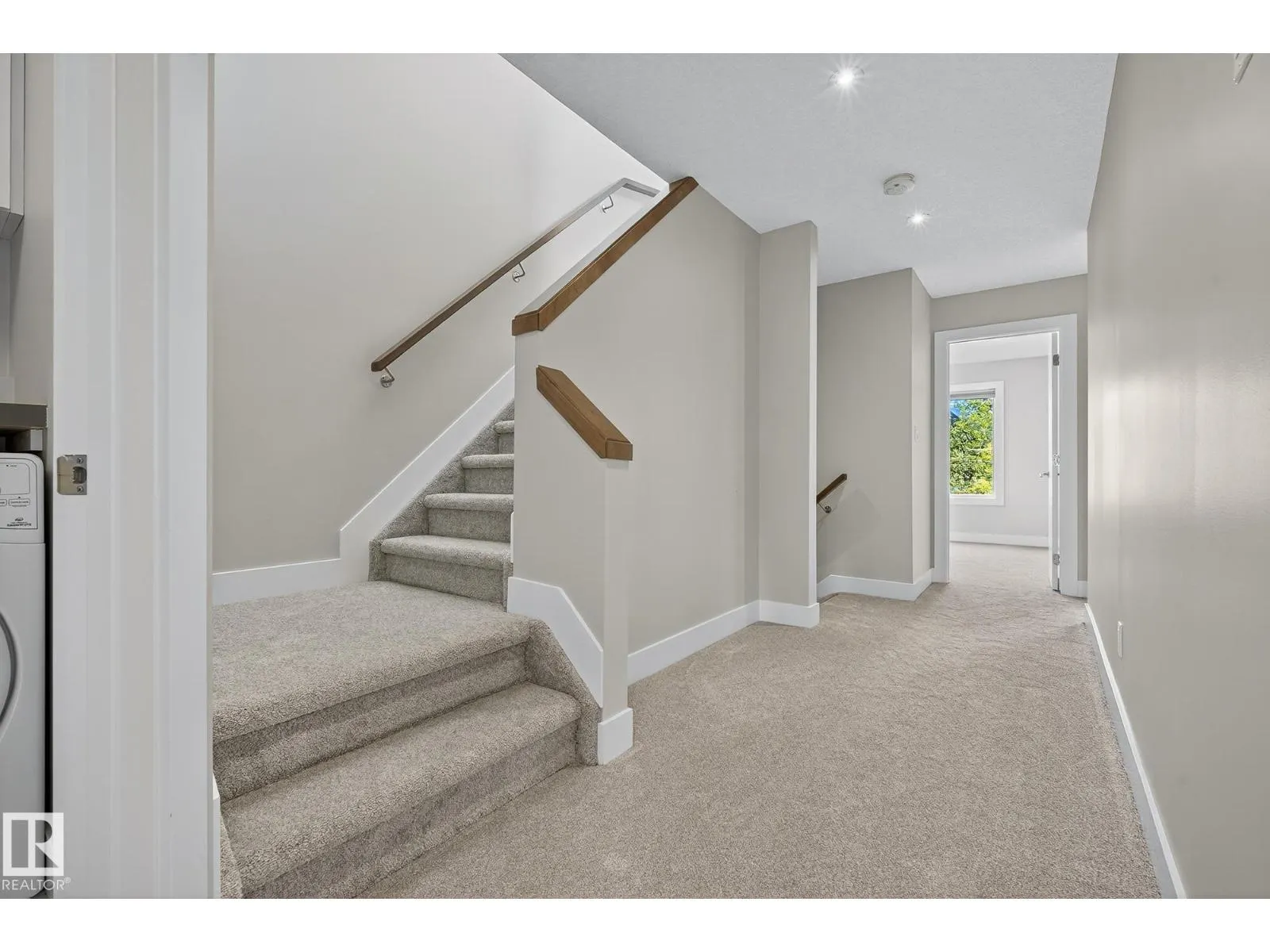 11426 71 AV NW