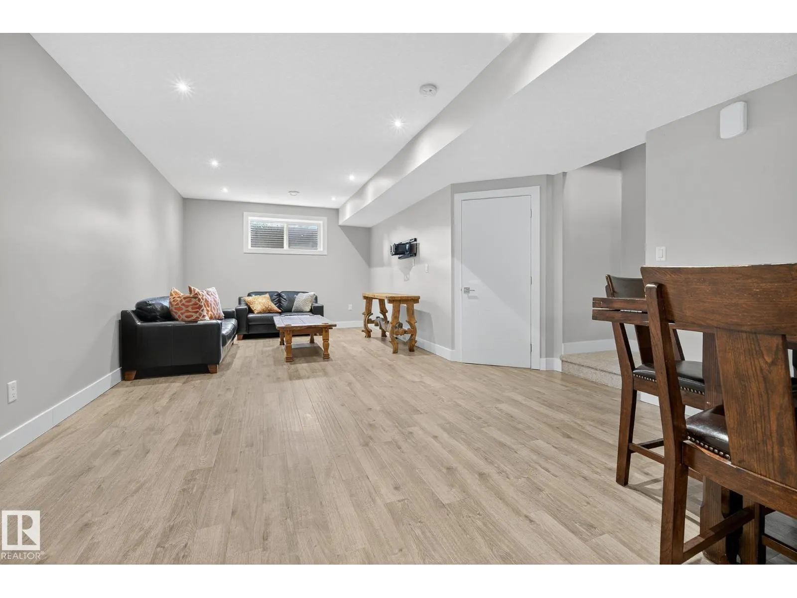 11426 71 AV NW