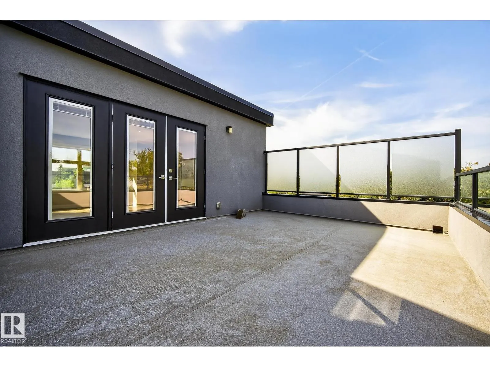 11426 71 AV NW