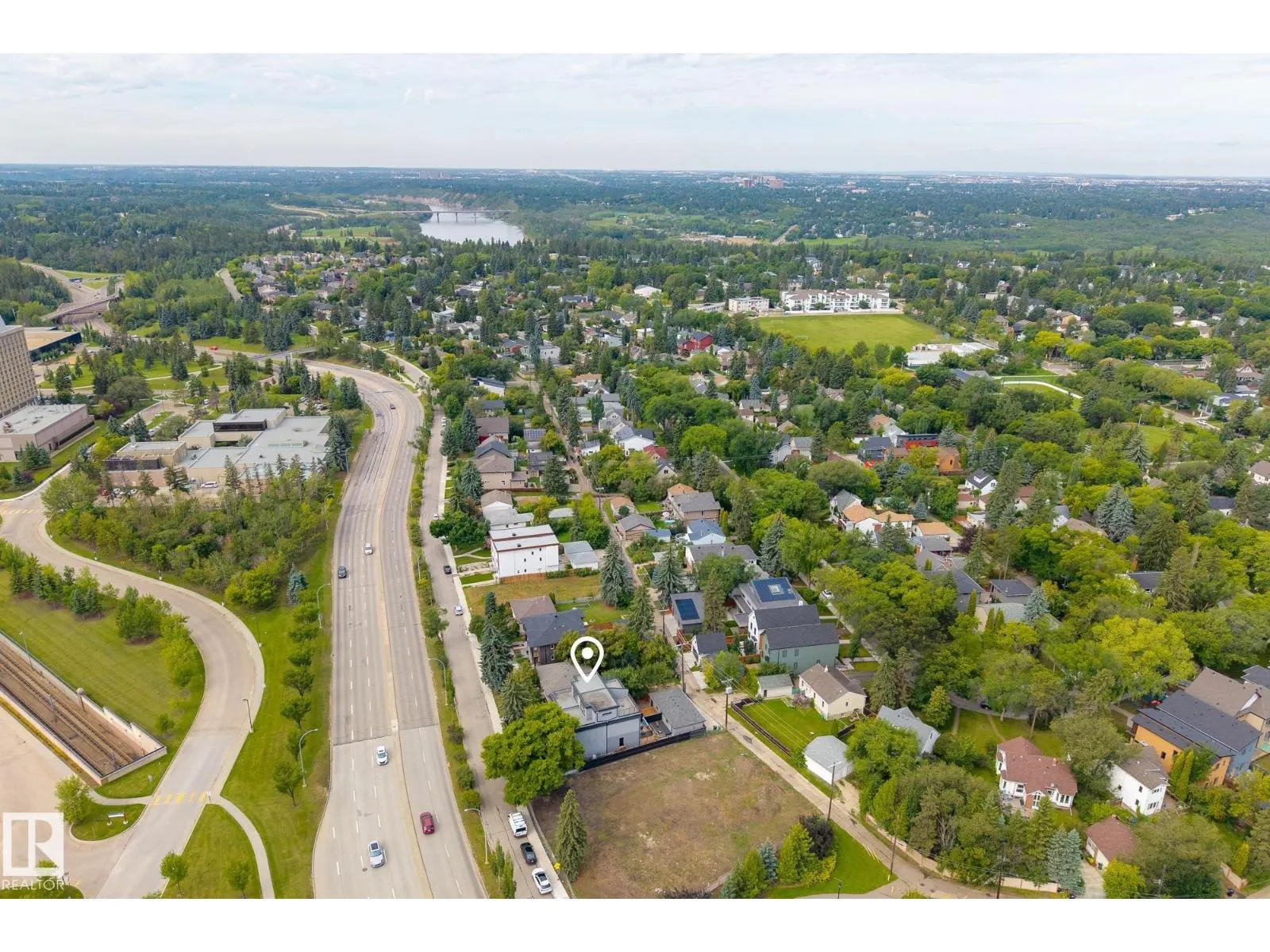 11426 71 AV NW