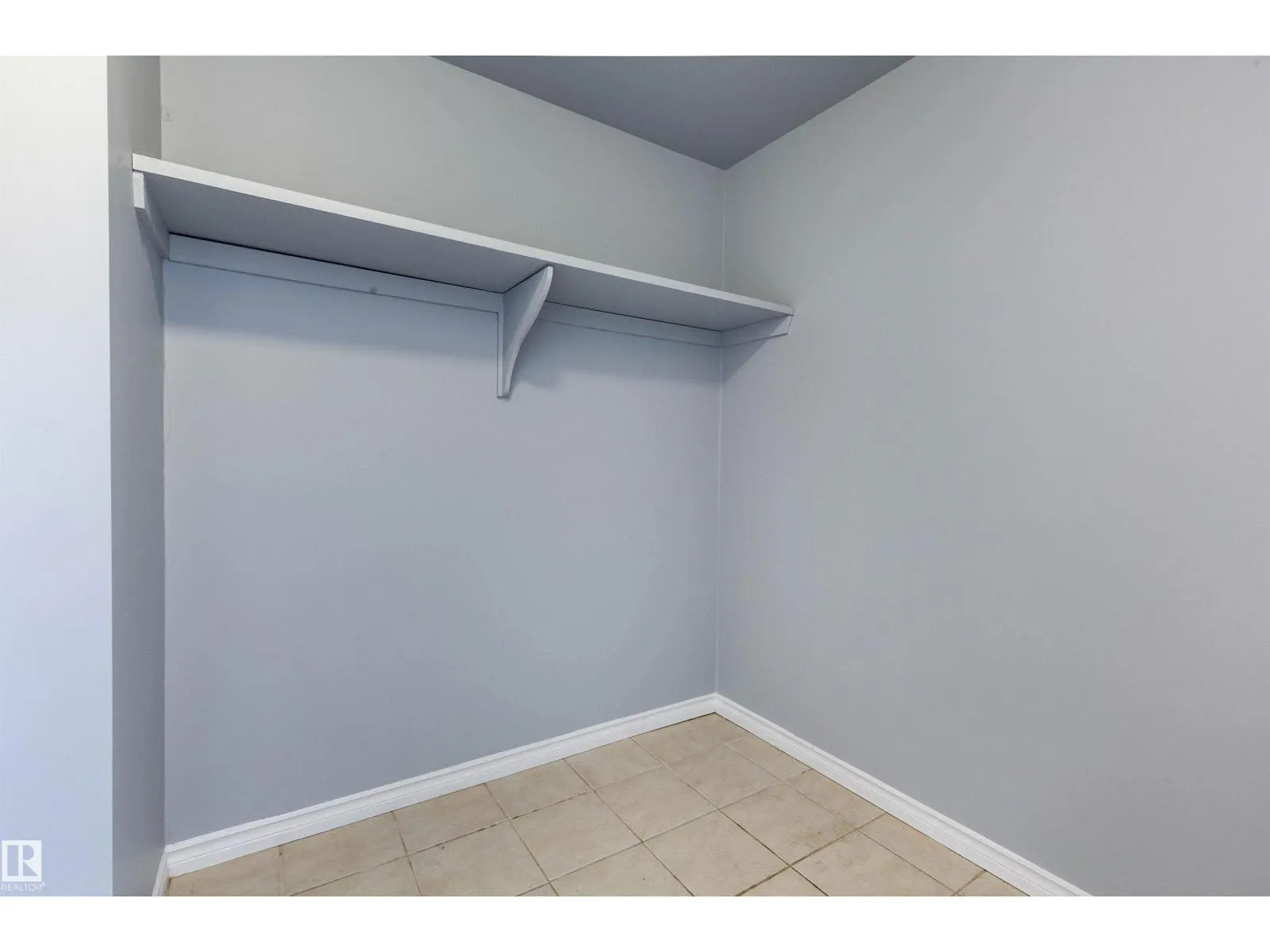 #202 10740 105 ST NW