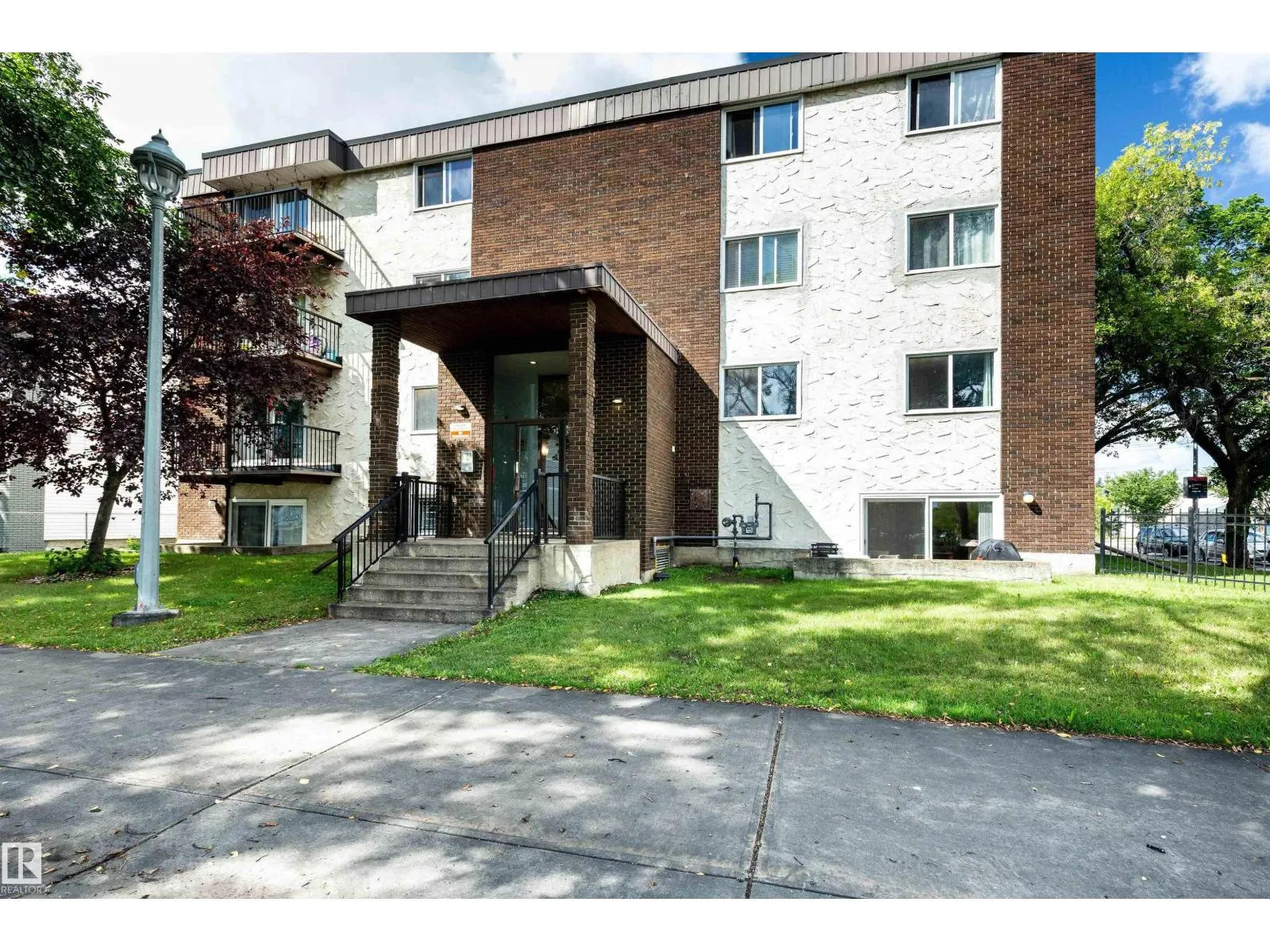 #202 10740 105 ST NW