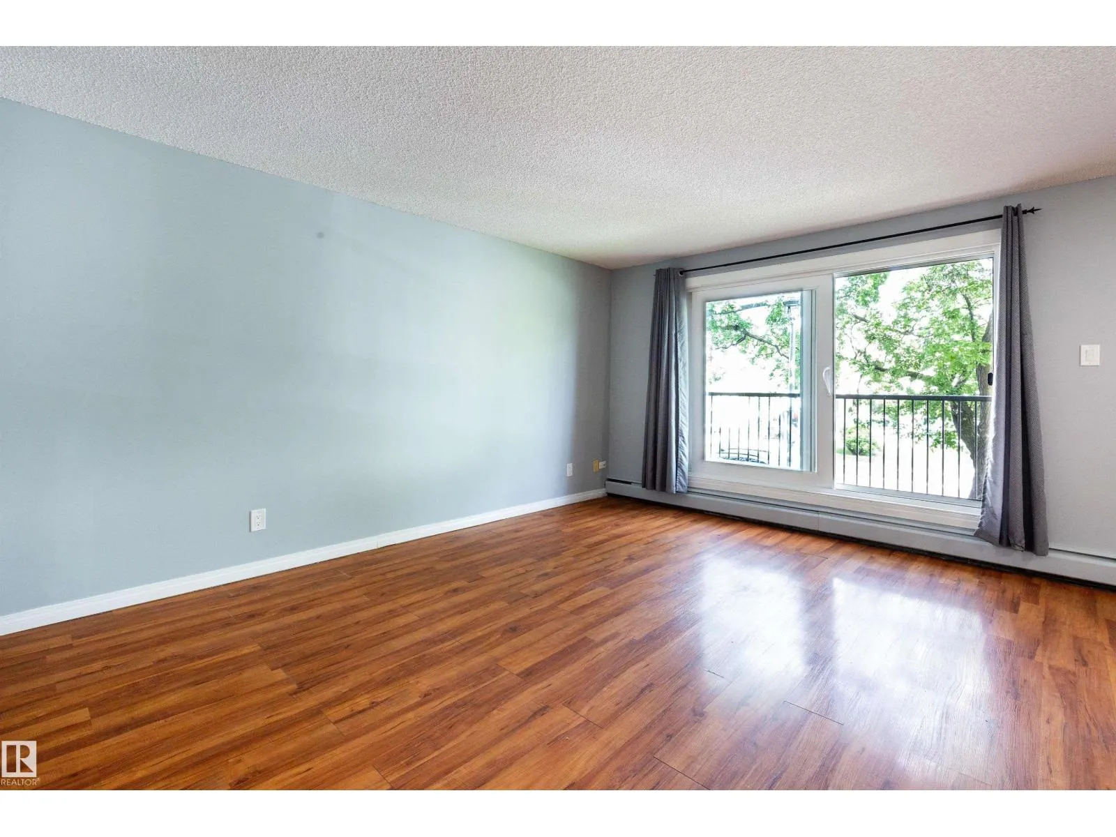 #202 10740 105 ST NW