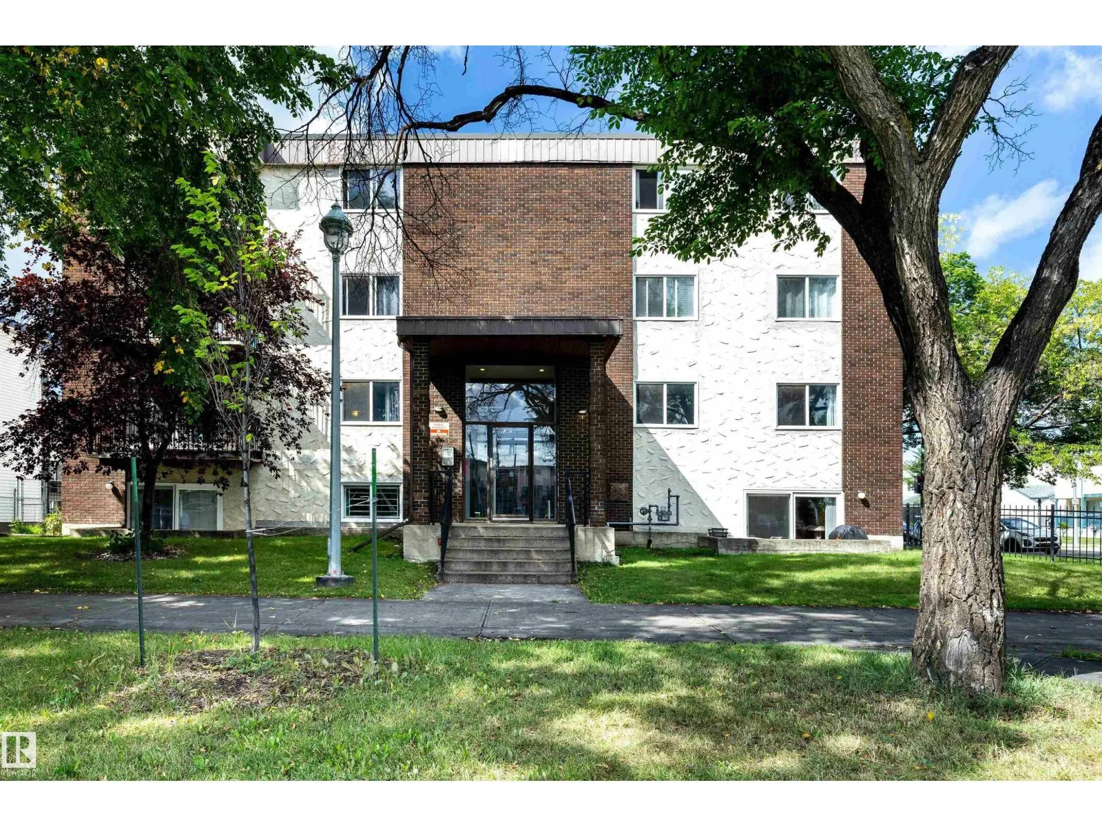 #202 10740 105 ST NW