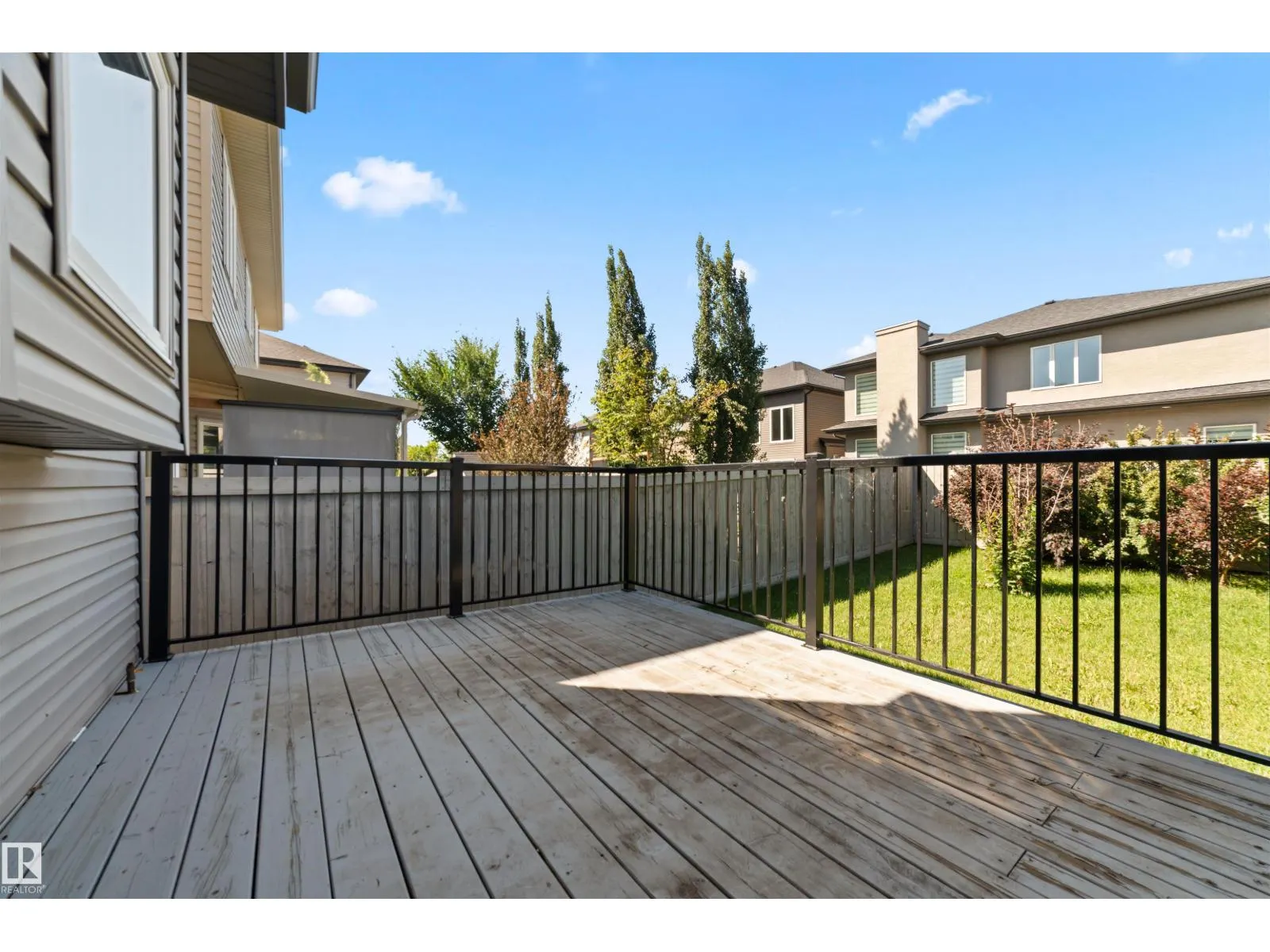1721 ADAMSON CRESCENT SW