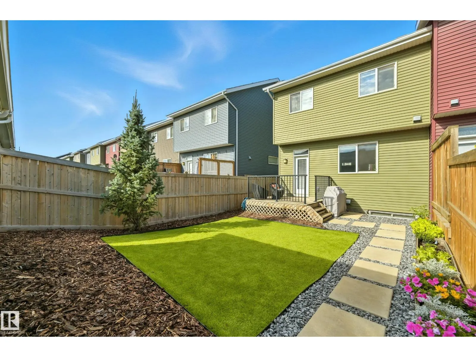 2677 MAPLE WY NW