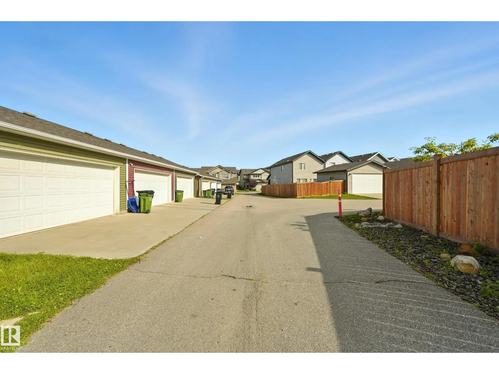2677 MAPLE WY NW