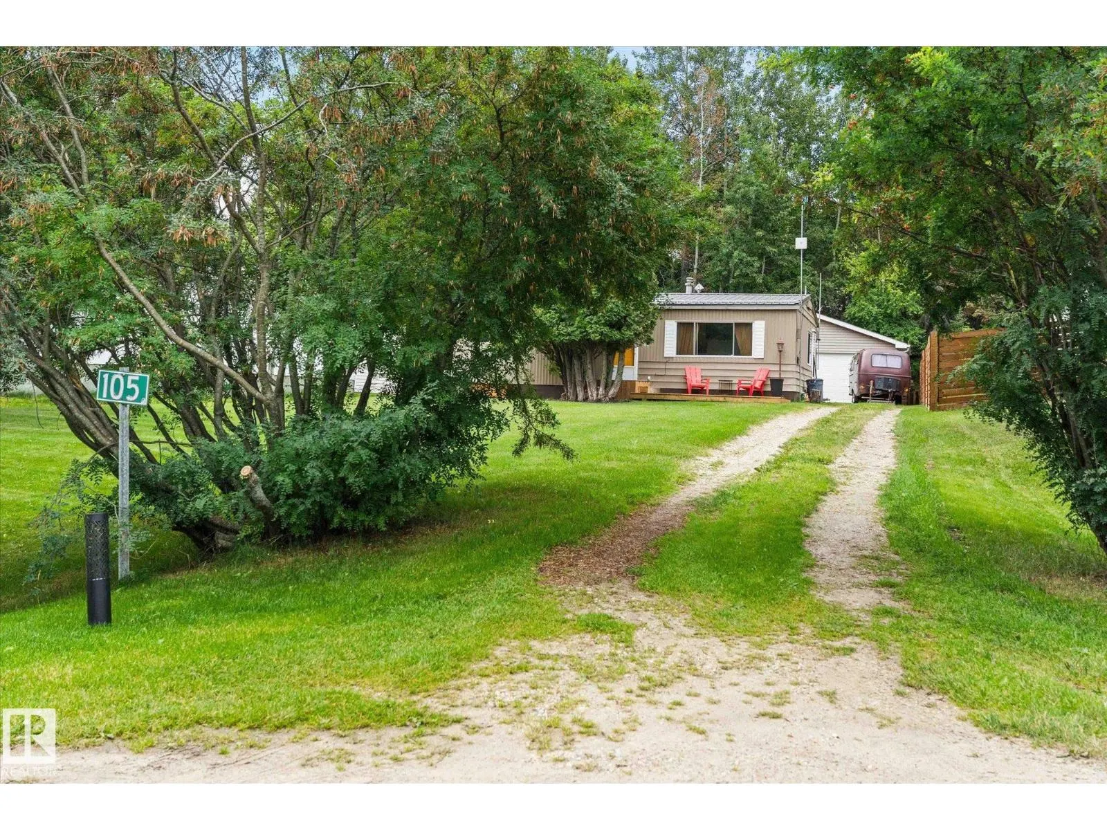 #105 53129 RGE ROAD 14