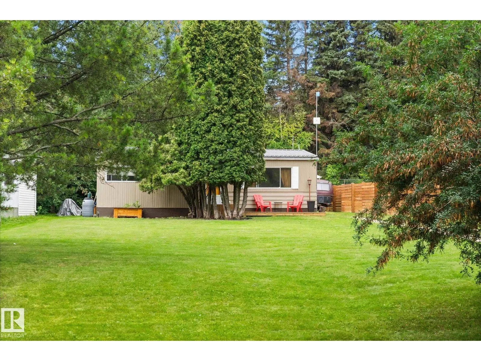 #105 53129 RGE ROAD 14