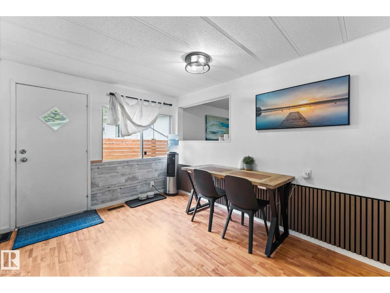 #105 53129 RGE ROAD 14