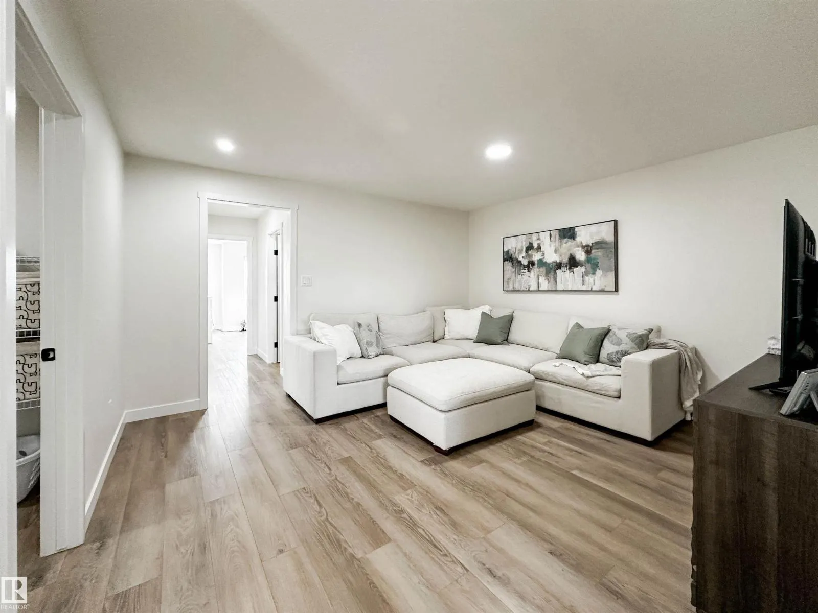 13007 213 ST NW