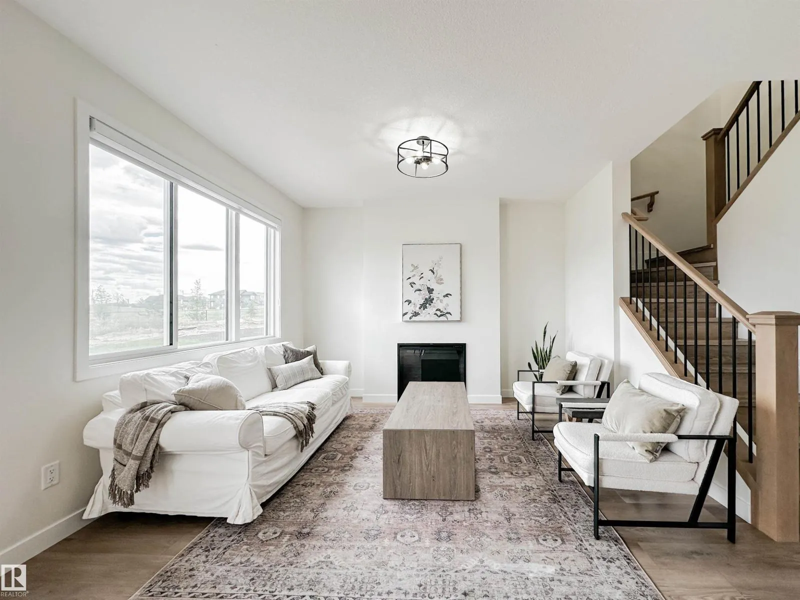 13007 213 ST NW