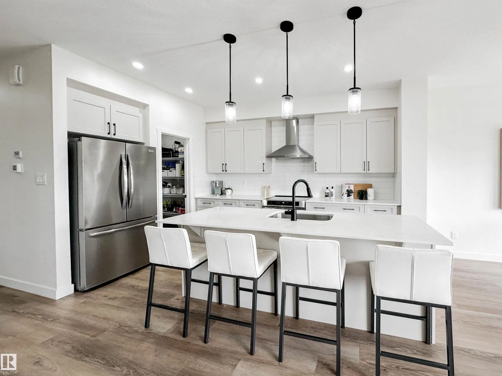 13007 213 ST NW