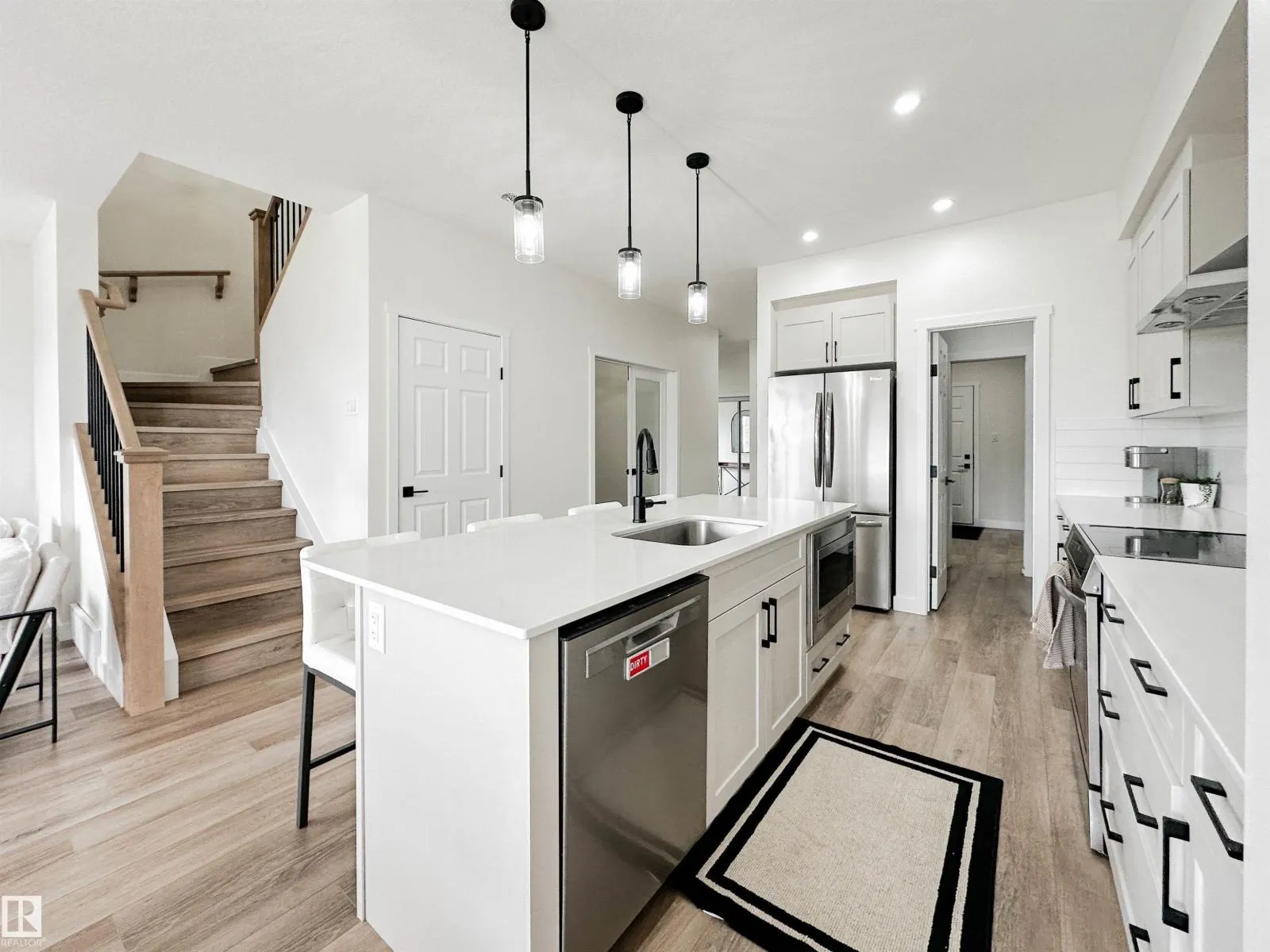 13007 213 ST NW