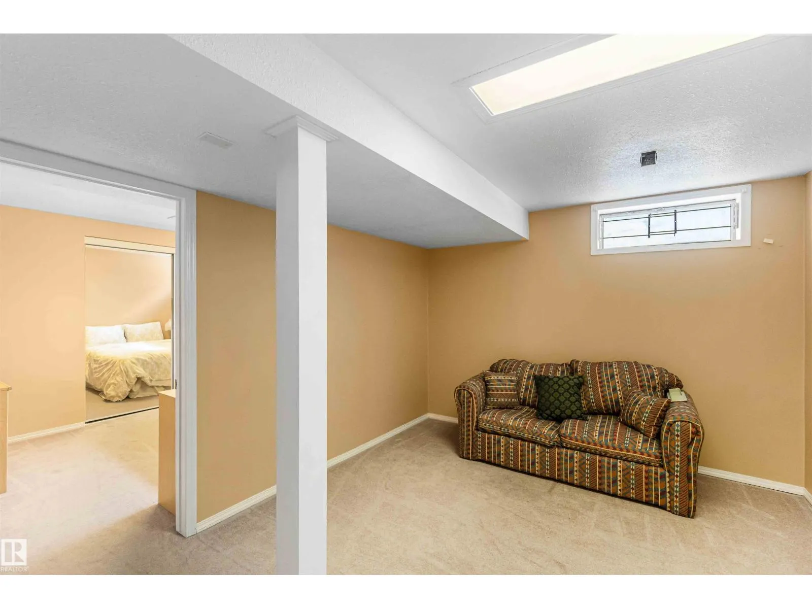 8402 181A ST NW