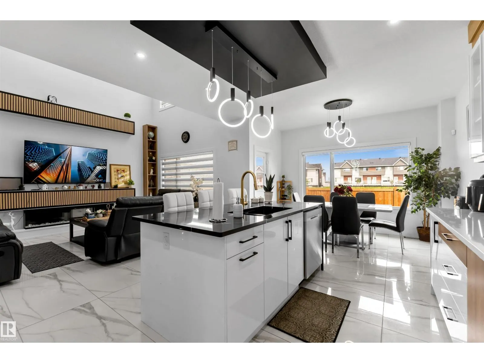 15518 13A AV SW
