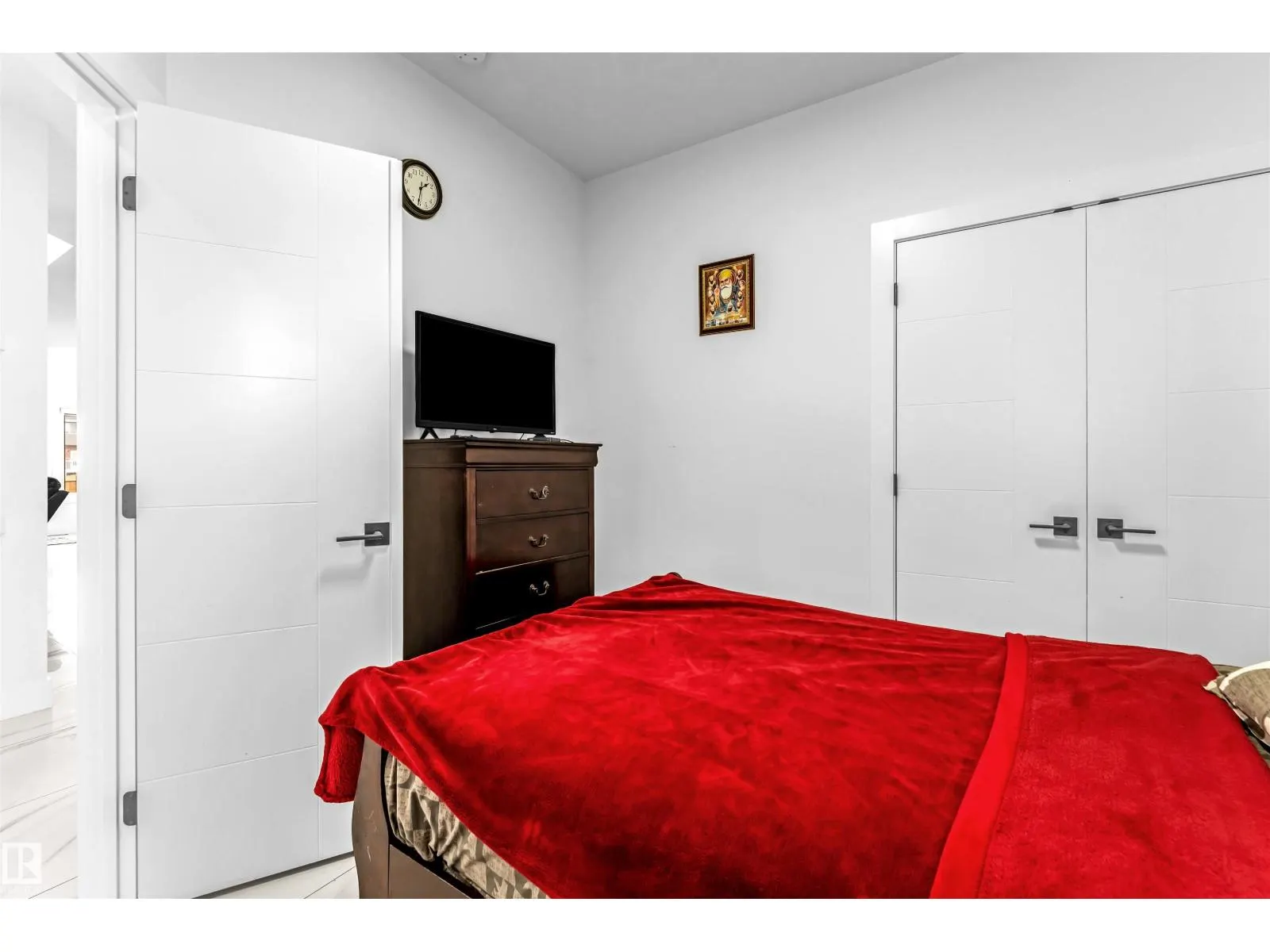 15518 13A AV SW