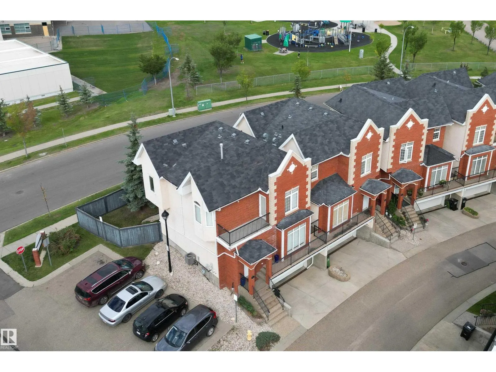 #1 8403 164 AV NW
